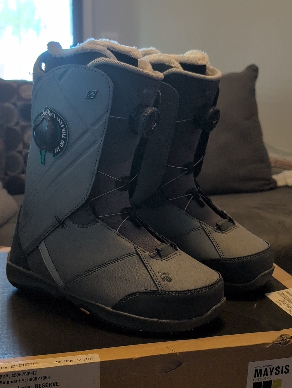 Men's Gray K2 Maysis Snowboard Boots. Size 9.5